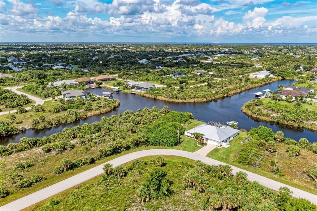 En Venta: $200,000 (0.43 acres)