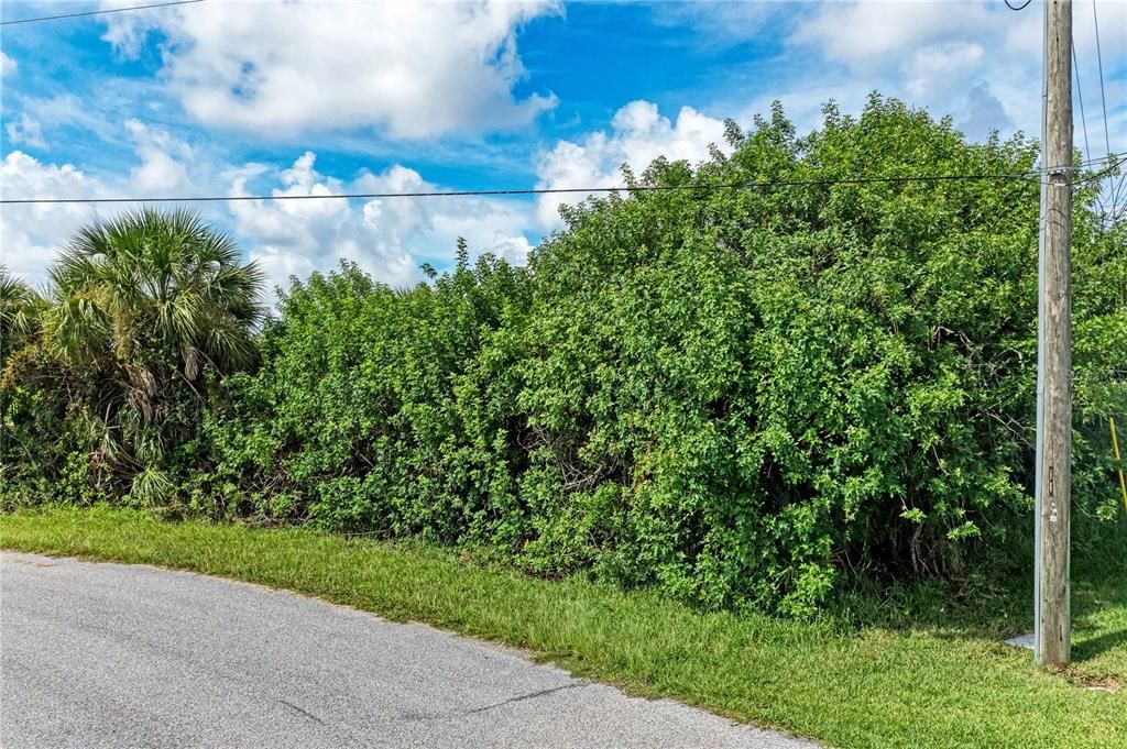 En Venta: $200,000 (0.43 acres)