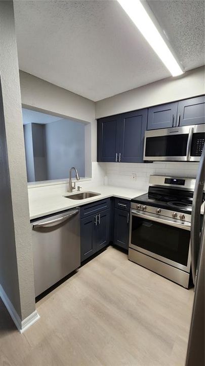 For Rent: $1,750 (2 beds, 2 baths, 1096 Square Feet)