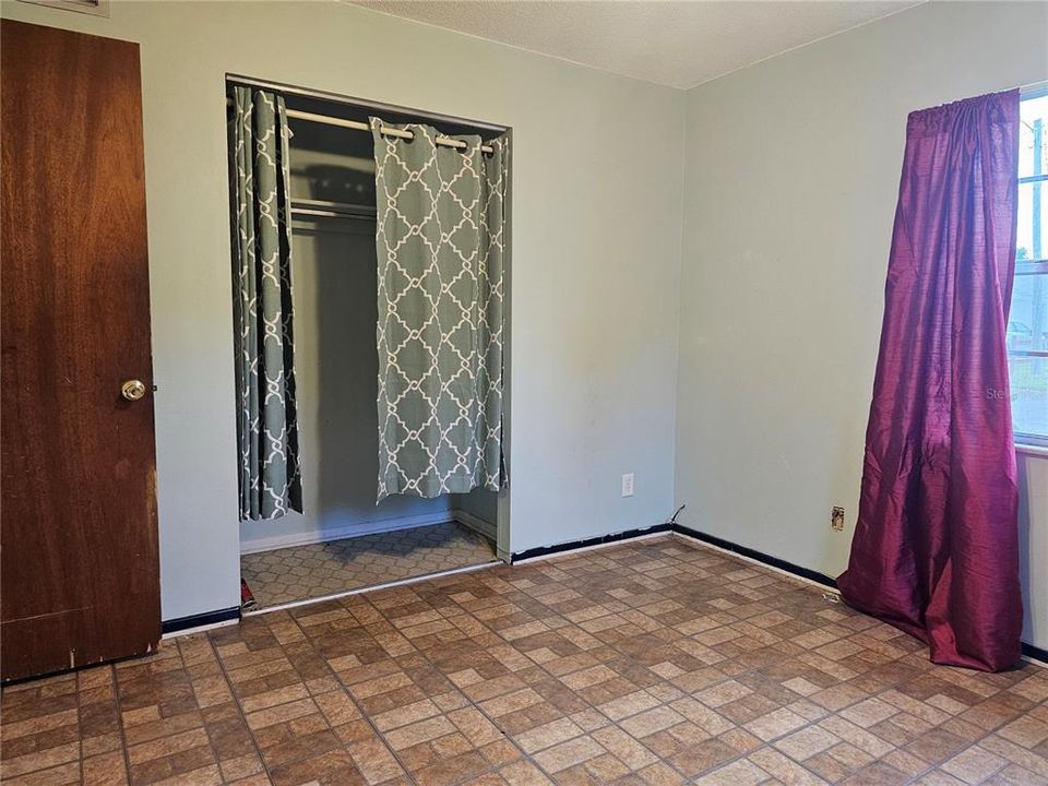 For Sale: $239,900 (3 beds, 1 baths, 1148 Square Feet)