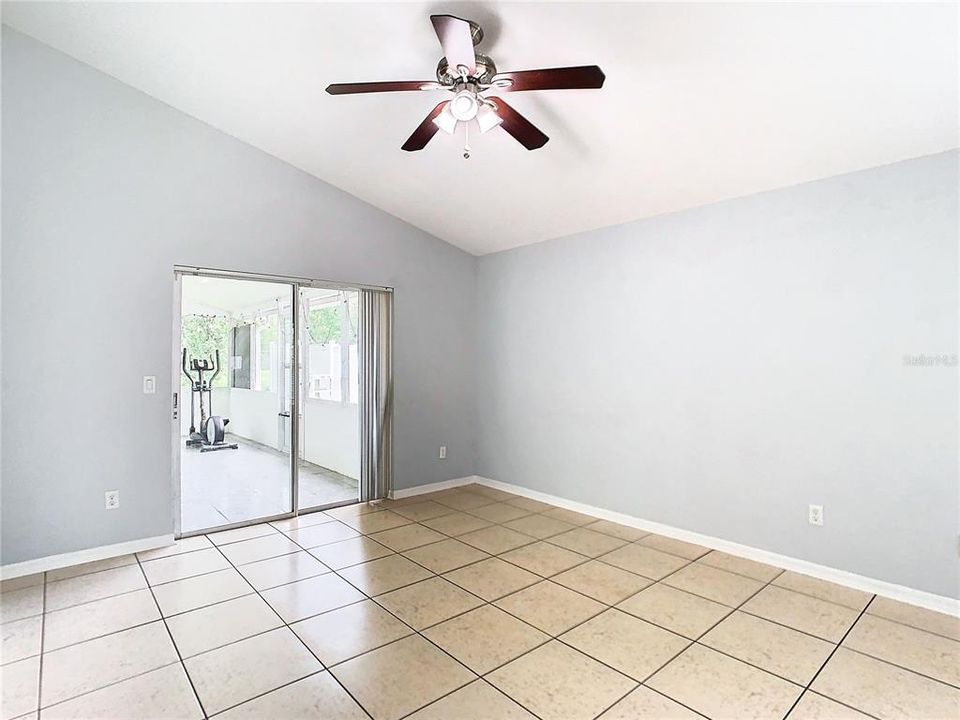 For Sale: $448,000 (3 beds, 2 baths, 1571 Square Feet)