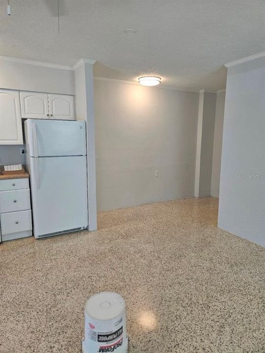 For Rent: $1,700 (2 beds, 1 baths, 770 Square Feet)