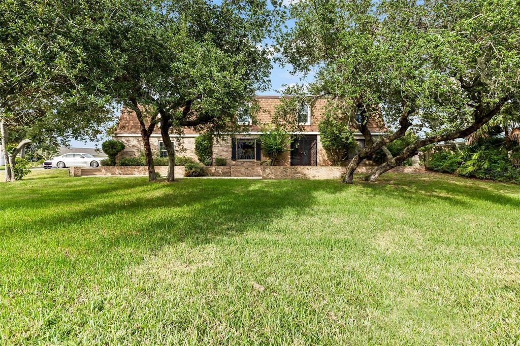 For Sale: $650,000 (4 beds, 2 baths, 3048 Square Feet)