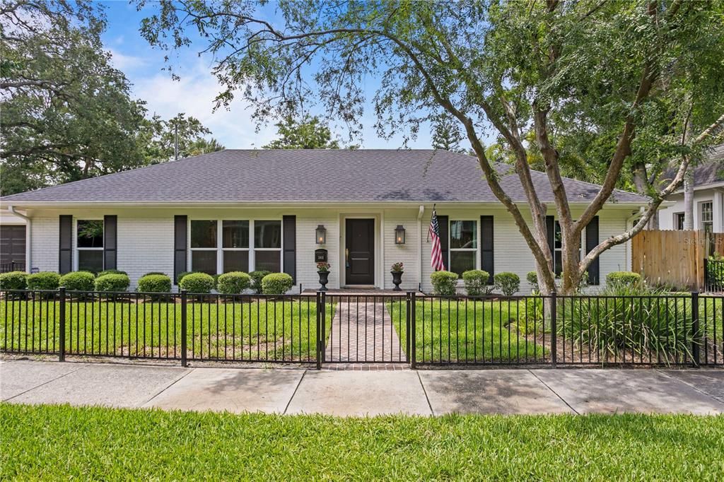 For Sale: $1,200,000 (3 beds, 2 baths, 1700 Square Feet)