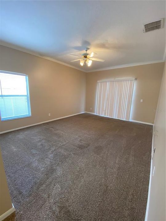 Active With Contract: $2,950 (4 beds, 2 baths, 2549 Square Feet)