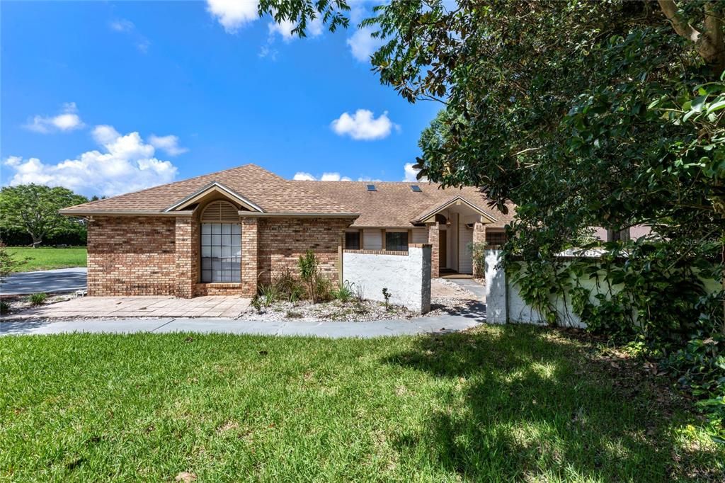 Active With Contract: $599,000 (4 beds, 2 baths, 2204 Square Feet)