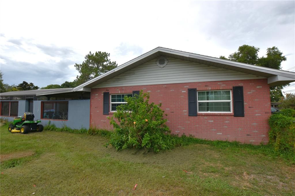 For Sale: $195,000 (4 beds, 2 baths, 1792 Square Feet)