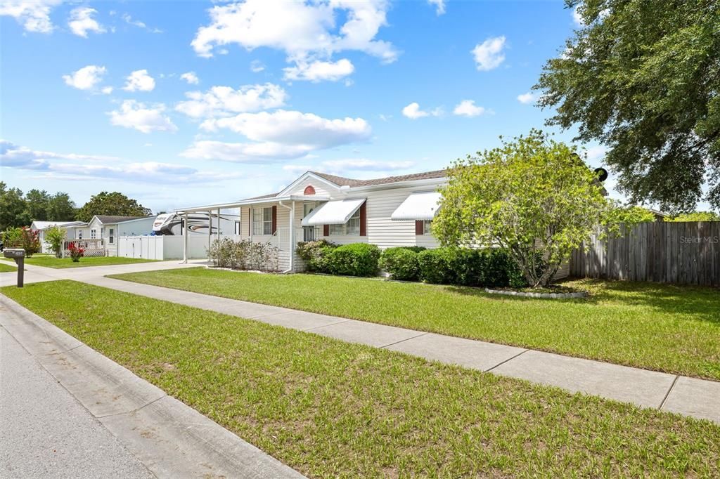 For Sale: $255,000 (3 beds, 2 baths, 1152 Square Feet)