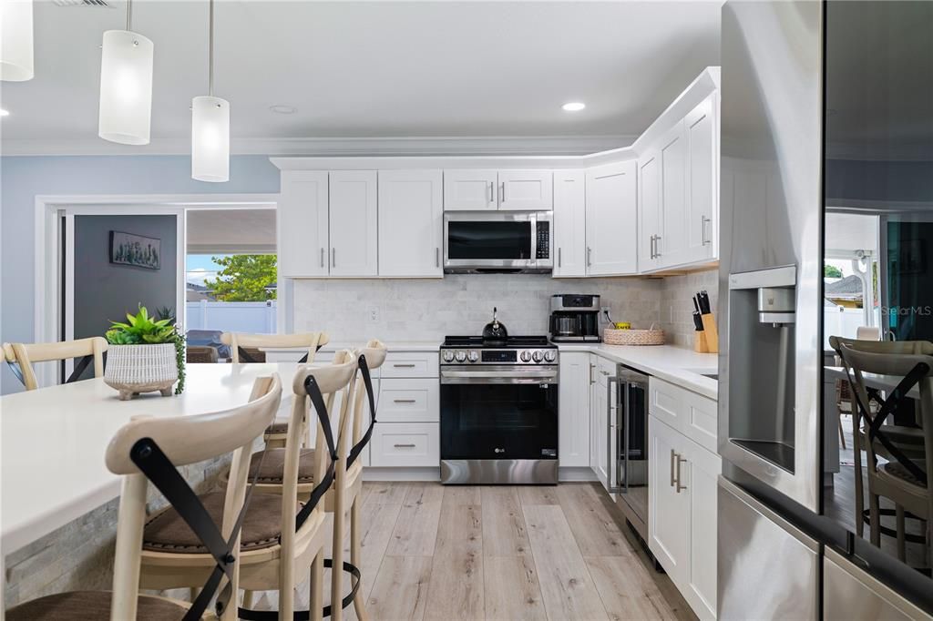 Active With Contract: $459,000 (3 beds, 2 baths, 1200 Square Feet)