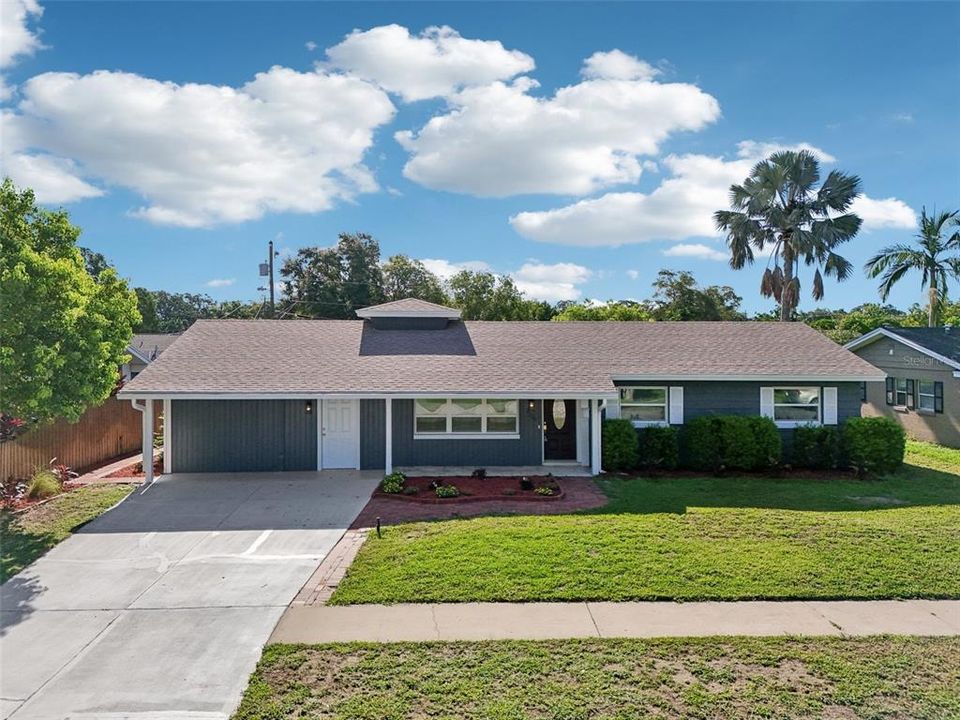 For Sale: $495,000 (3 beds, 2 baths, 1696 Square Feet)