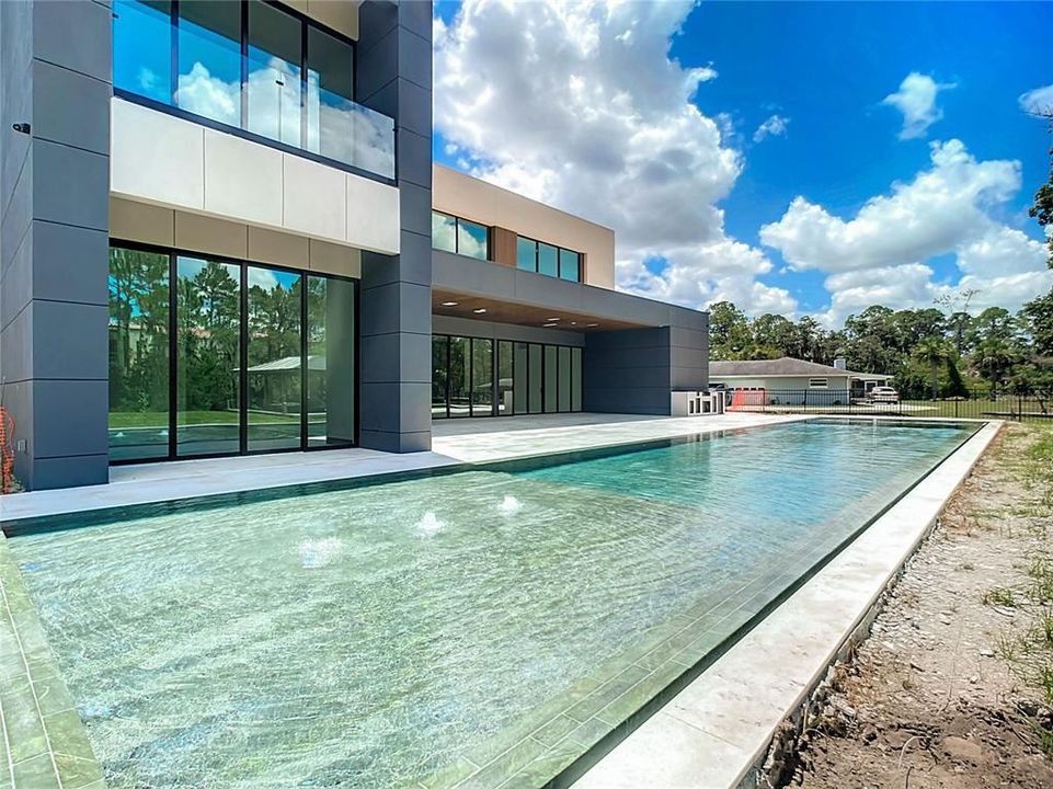 En Venta: $7,895,000 (5 camas, 6 baños, 7500 Pies cuadrados)