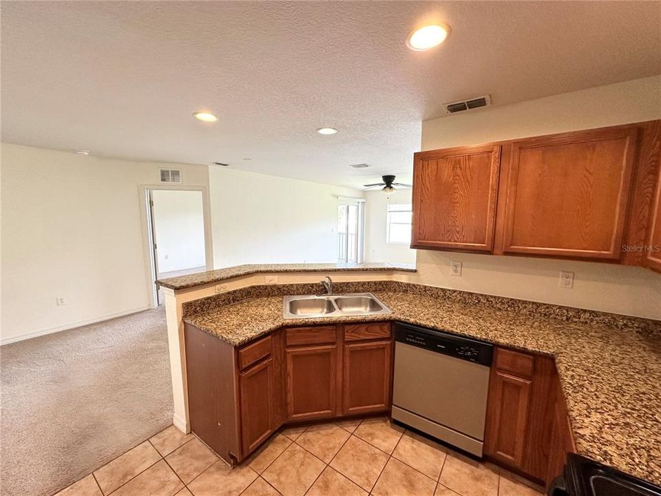 For Rent: $1,500 (2 beds, 2 baths, 1050 Square Feet)