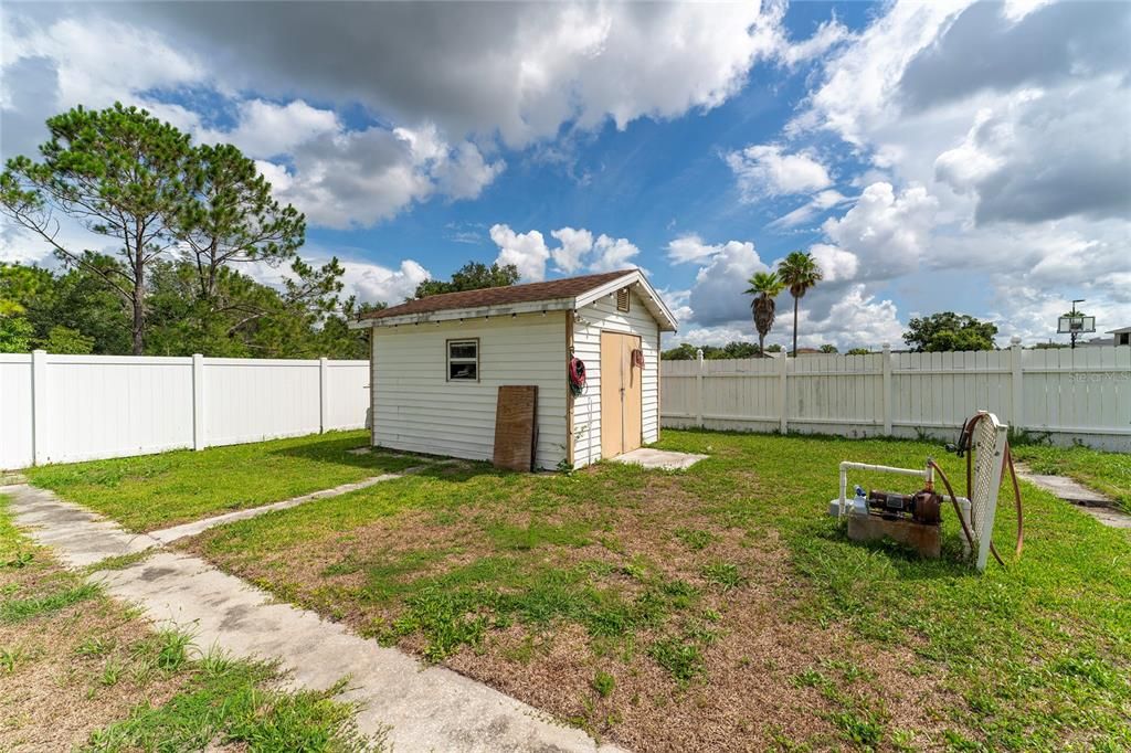 For Sale: $350,000 (3 beds, 2 baths, 1835 Square Feet)