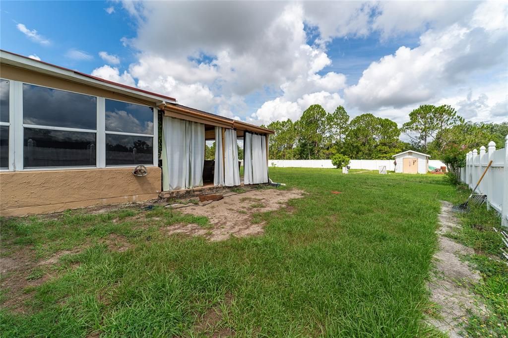 For Sale: $350,000 (3 beds, 2 baths, 1835 Square Feet)