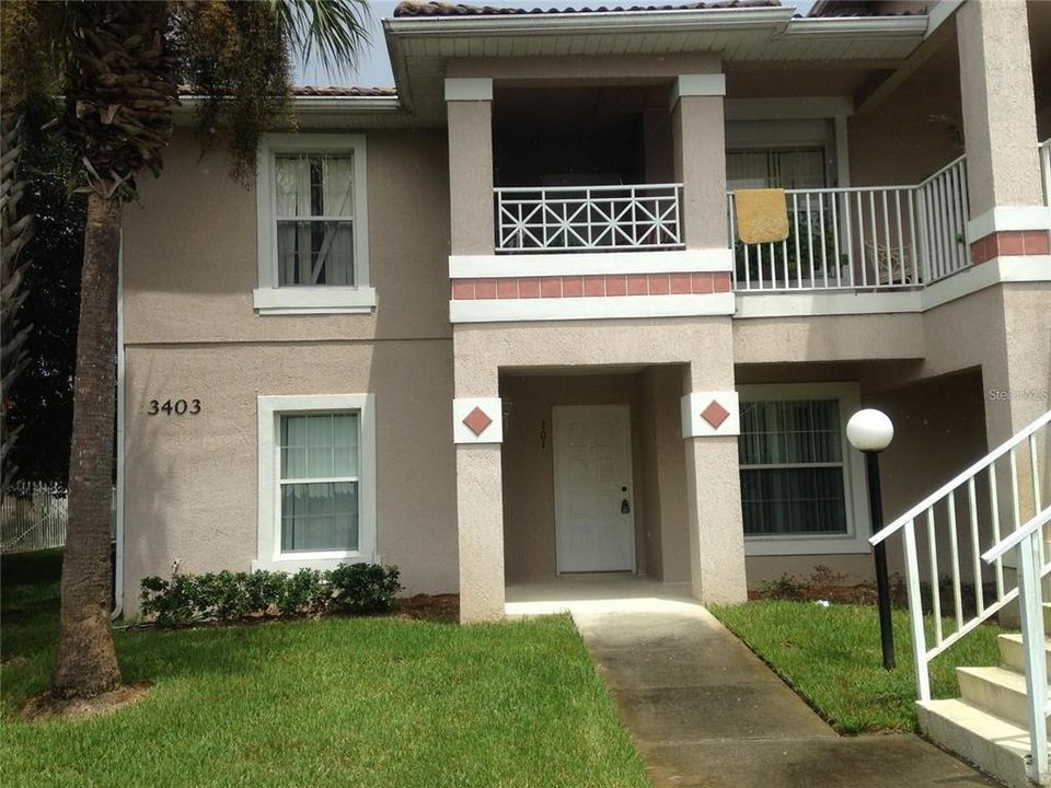 For Rent: $1,795 (3 beds, 2 baths, 1162 Square Feet)