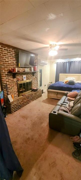 For Sale: $285,000 (4 beds, 2 baths, 1146 Square Feet)