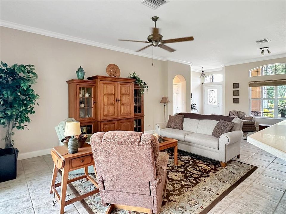 For Sale: $479,900 (3 beds, 2 baths, 1792 Square Feet)