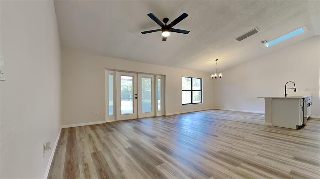 Active With Contract: $349,900 (3 beds, 2 baths, 1326 Square Feet)