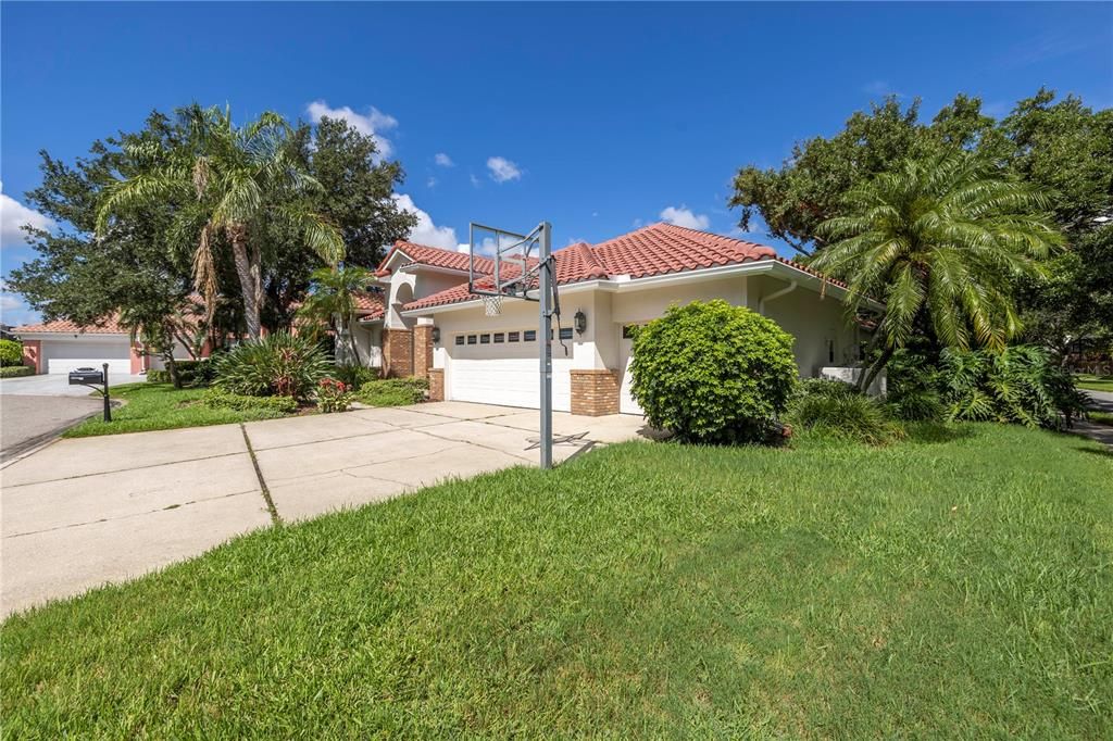 Active With Contract: $1,495,000 (4 beds, 3 baths, 3262 Square Feet)