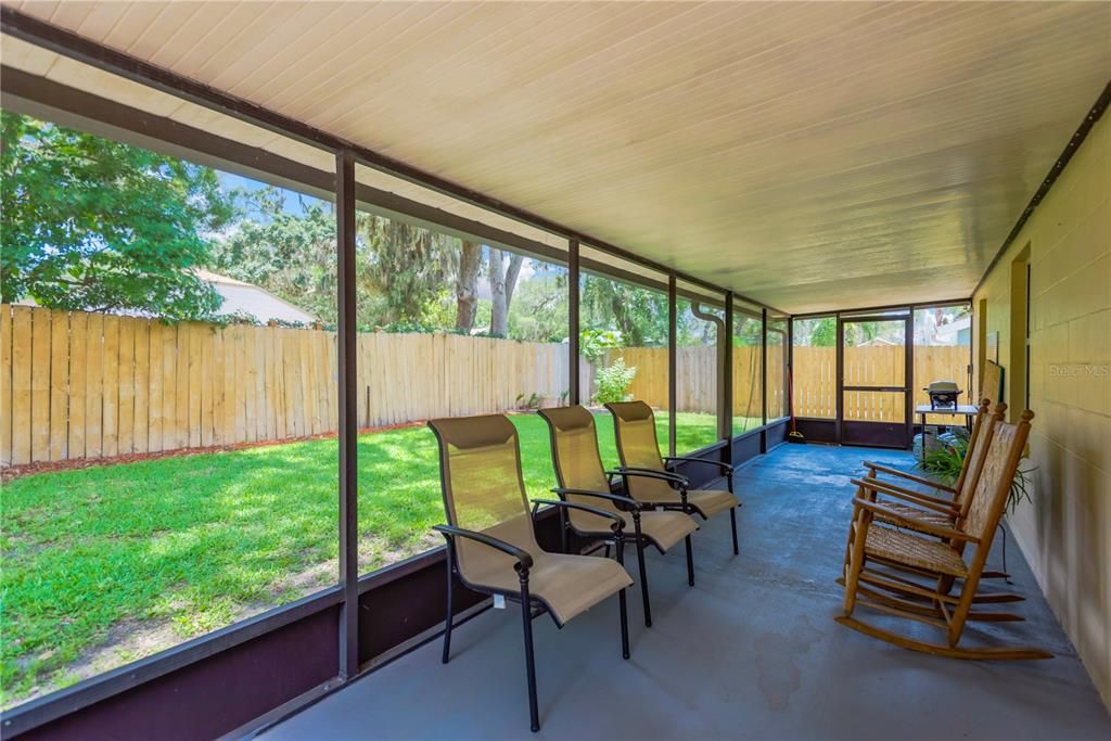 Large Screened in Patio