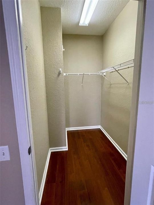 For Rent: $1,800 (2 beds, 2 baths, 1112 Square Feet)