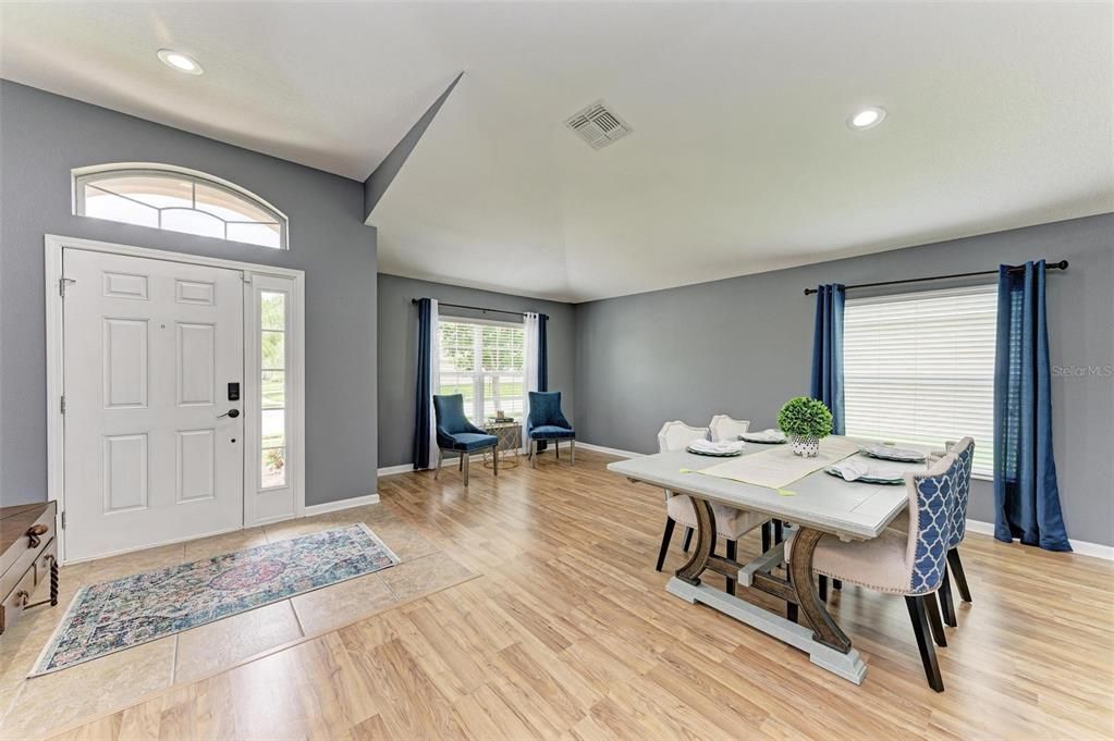 Active With Contract: $385,000 (3 beds, 2 baths, 1807 Square Feet)