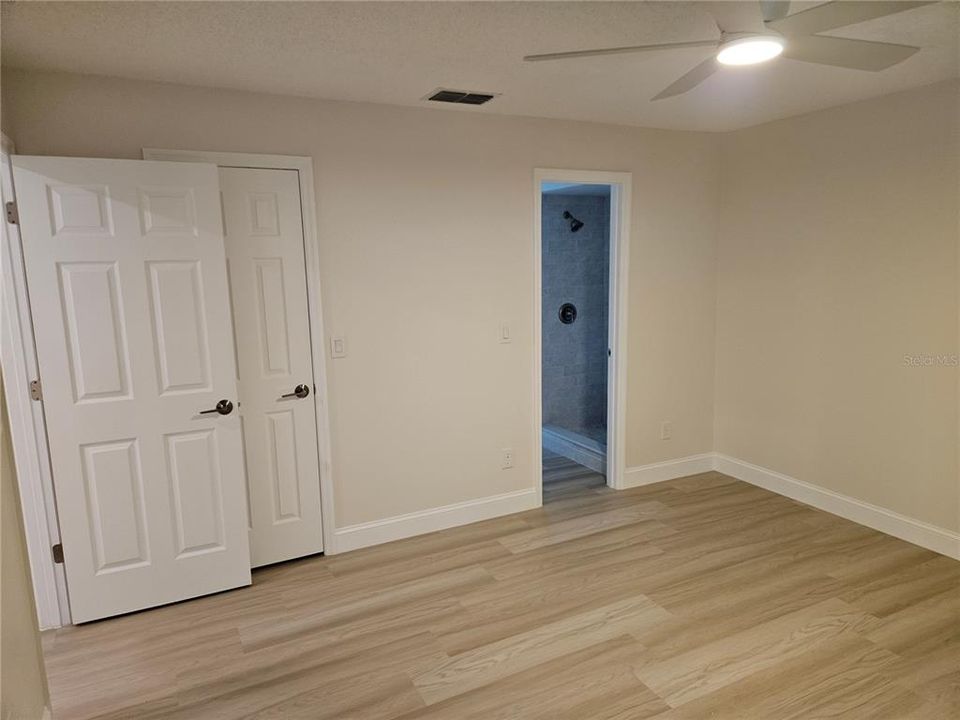For Rent: $3,500 (4 beds, 2 baths, 1877 Square Feet)
