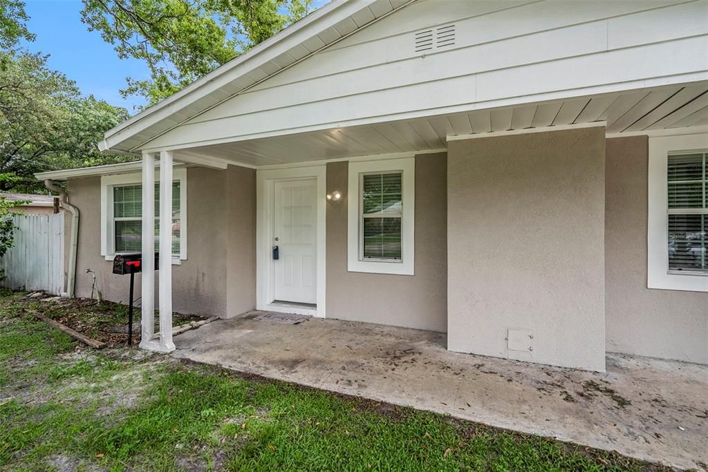 Active With Contract: $480,000 (3 beds, 2 baths, 1360 Square Feet)