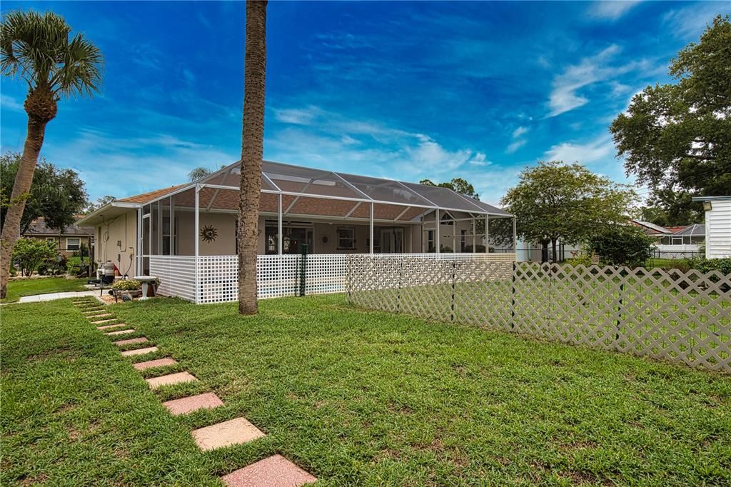 For Sale: $459,900 (3 beds, 2 baths, 1452 Square Feet)