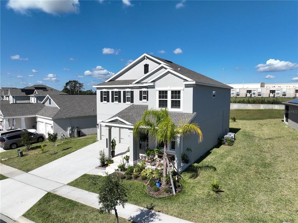 For Sale: $676,000 (4 beds, 2 baths, 2704 Square Feet)