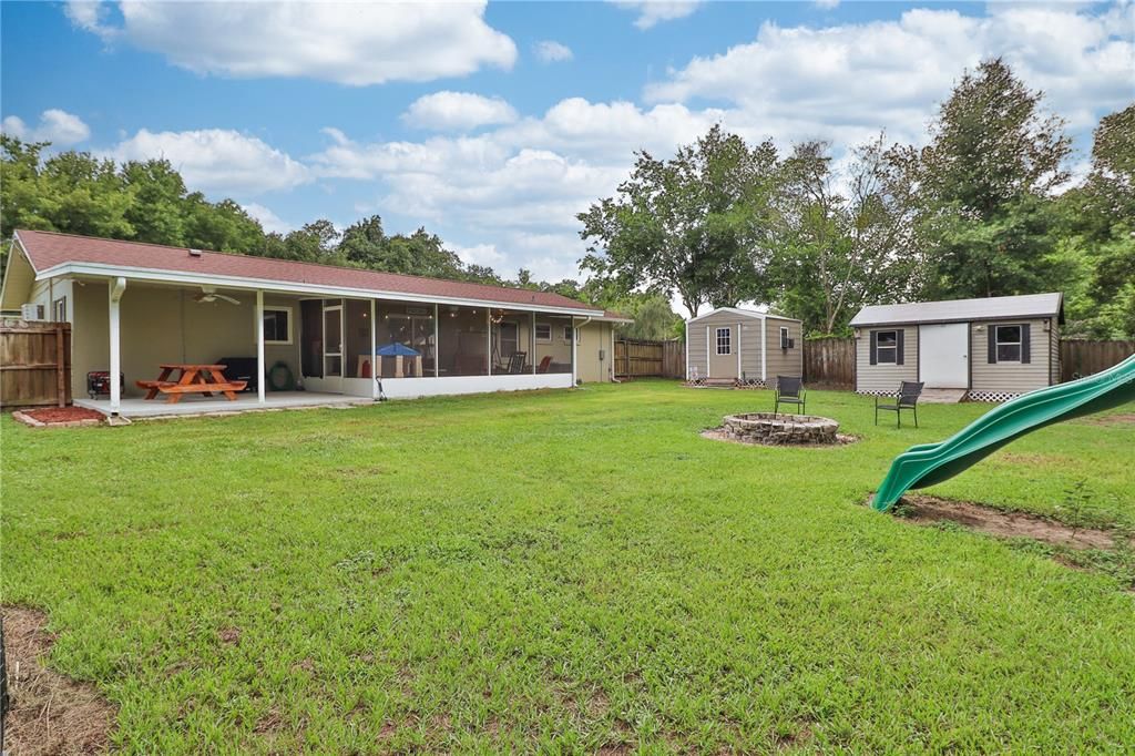 Active With Contract: $259,900 (3 beds, 2 baths, 1300 Square Feet)