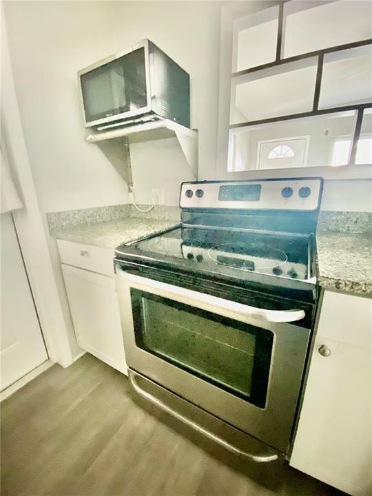 STAINLESS STEEL APPLIANCES