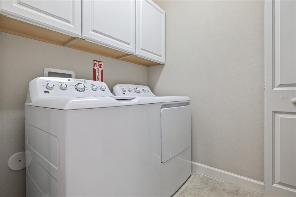 Active With Contract: $2,150 (2 beds, 2 baths, 1394 Square Feet)