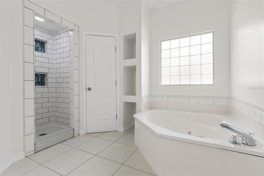 待售: $480,000 (3 贝兹, 2 浴室, 1629 平方英尺)