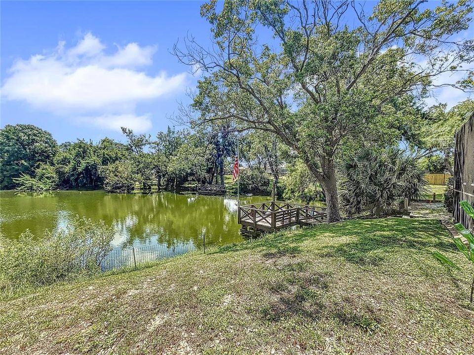 Active With Contract: $399,900 (3 beds, 2 baths, 1852 Square Feet)