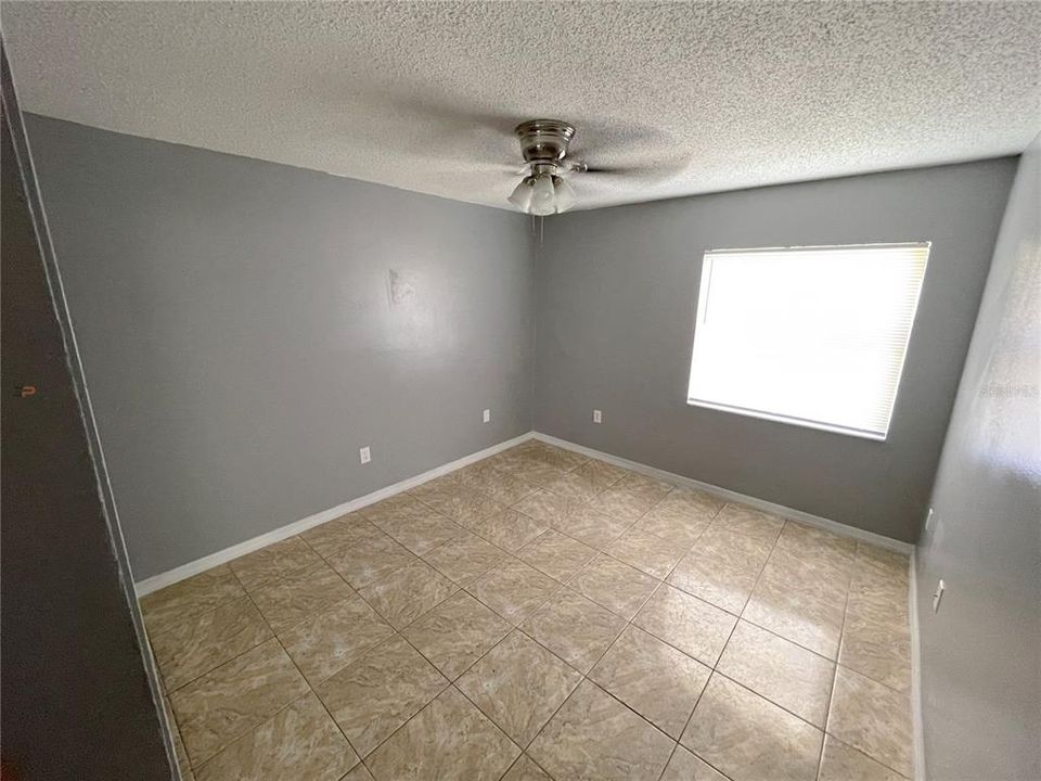 For Rent: $2,800 (4 beds, 2 baths, 1936 Square Feet)