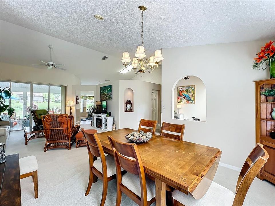 For Sale: $339,800 (3 beds, 2 baths, 1756 Square Feet)