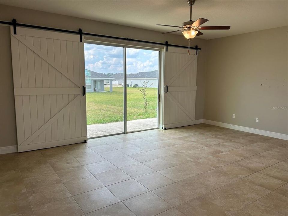 For Rent: $2,450 (4 beds, 2 baths, 2215 Square Feet)