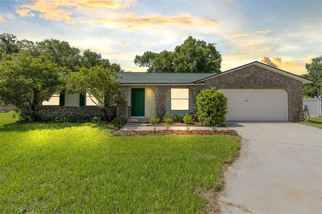 Situated on a quiet cul-de-sac in a lovely Kissimmee neighborhood. This beautiful property boasts a roof that's just over a year old, ensuring peace of mind and long-lasting protection for years to come.