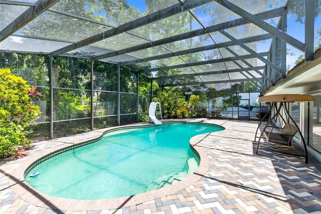 Enjoy this amazing outdoor living space.