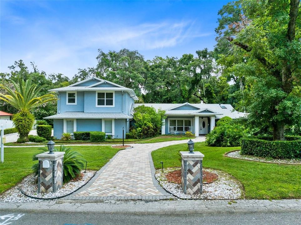 Street view of walkway to the home.