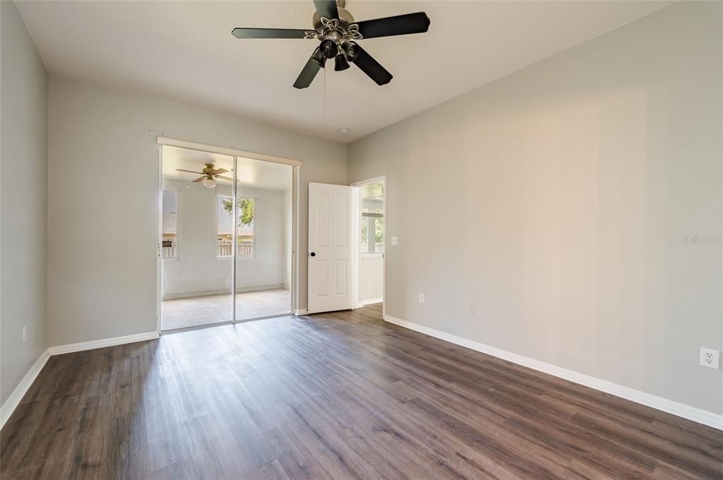 For Sale: $419,500 (3 beds, 2 baths, 1895 Square Feet)