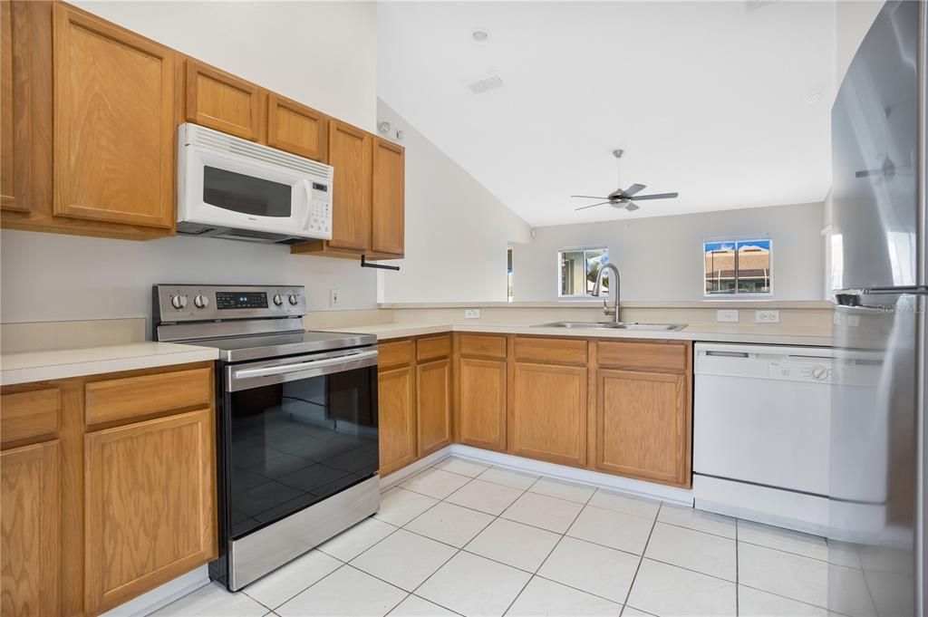 For Sale: $380,000 (4 beds, 2 baths, 1354 Square Feet)