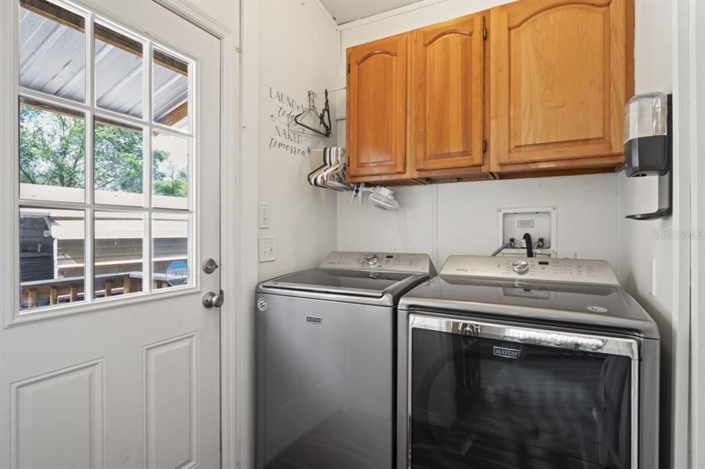 For Sale: $249,000 (3 beds, 2 baths, 1296 Square Feet)