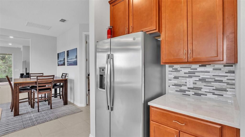 For Sale: $425,000 (2 beds, 2 baths, 1719 Square Feet)