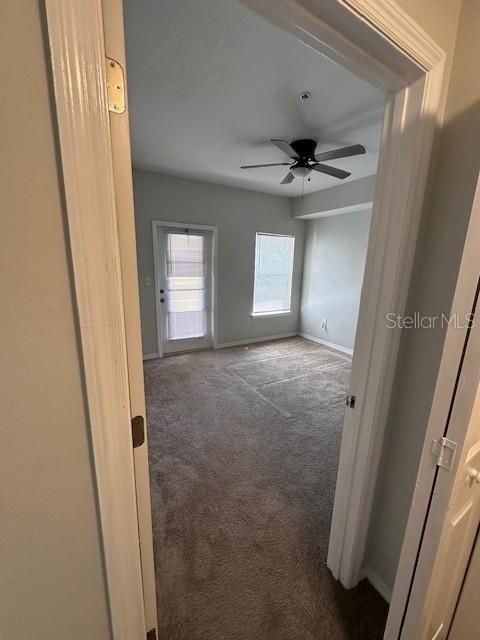 For Rent: $1,300 (1 beds, 1 baths, 734 Square Feet)