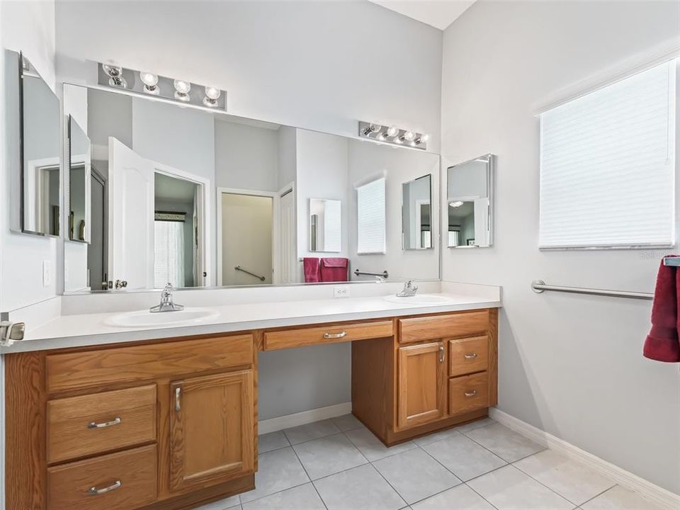 For Sale: $379,900 (3 beds, 2 baths, 1810 Square Feet)