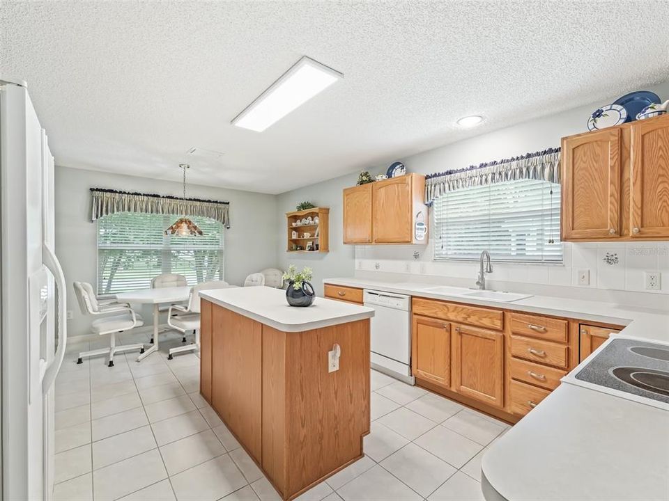 For Sale: $379,900 (3 beds, 2 baths, 1810 Square Feet)