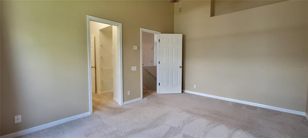 For Sale: $315,000 (2 beds, 1 baths, 1271 Square Feet)