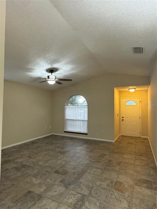 For Rent: $3,000 (3 beds, 2 baths, 1153 Square Feet)